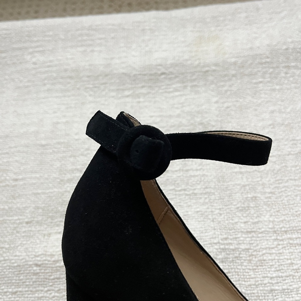 Marc Fisher black velvet leather pump heels size women’s US 9 shoes - Picture 8 of 9
